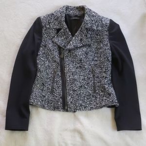 Women's fitted blazer